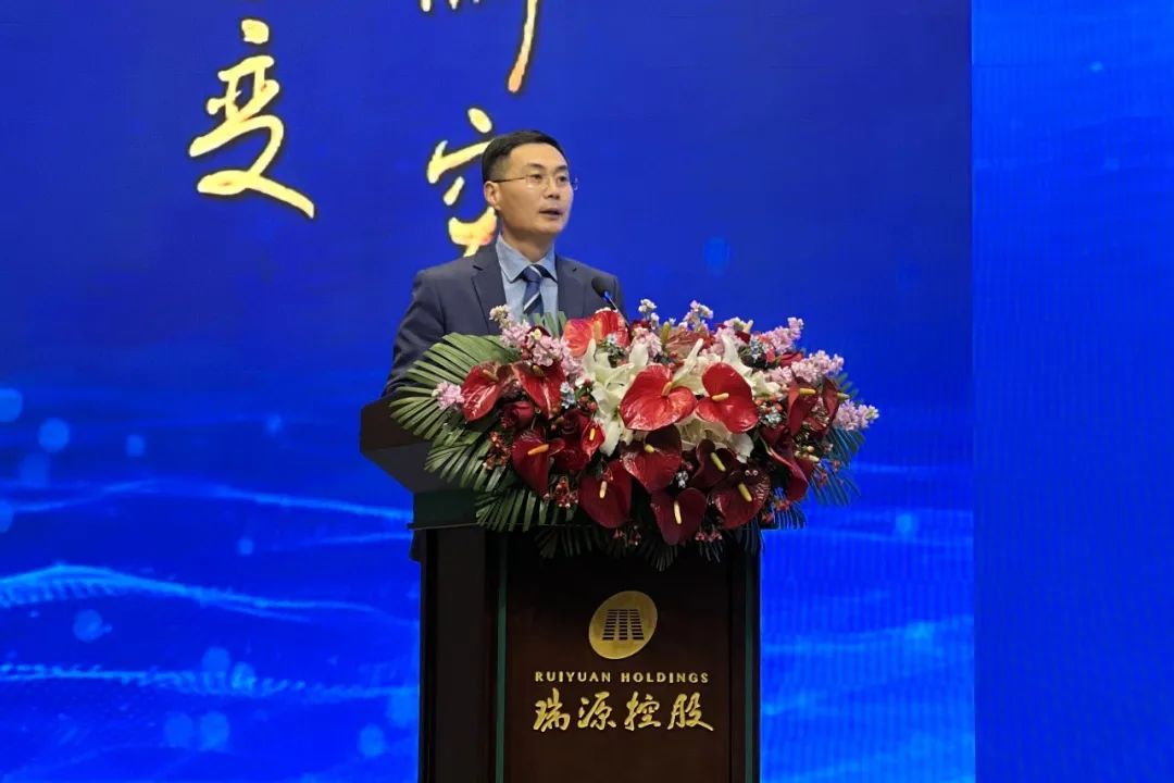 融合聚變，創新突破丨智慧產業集團2022年度總結暨表彰大會順利召開