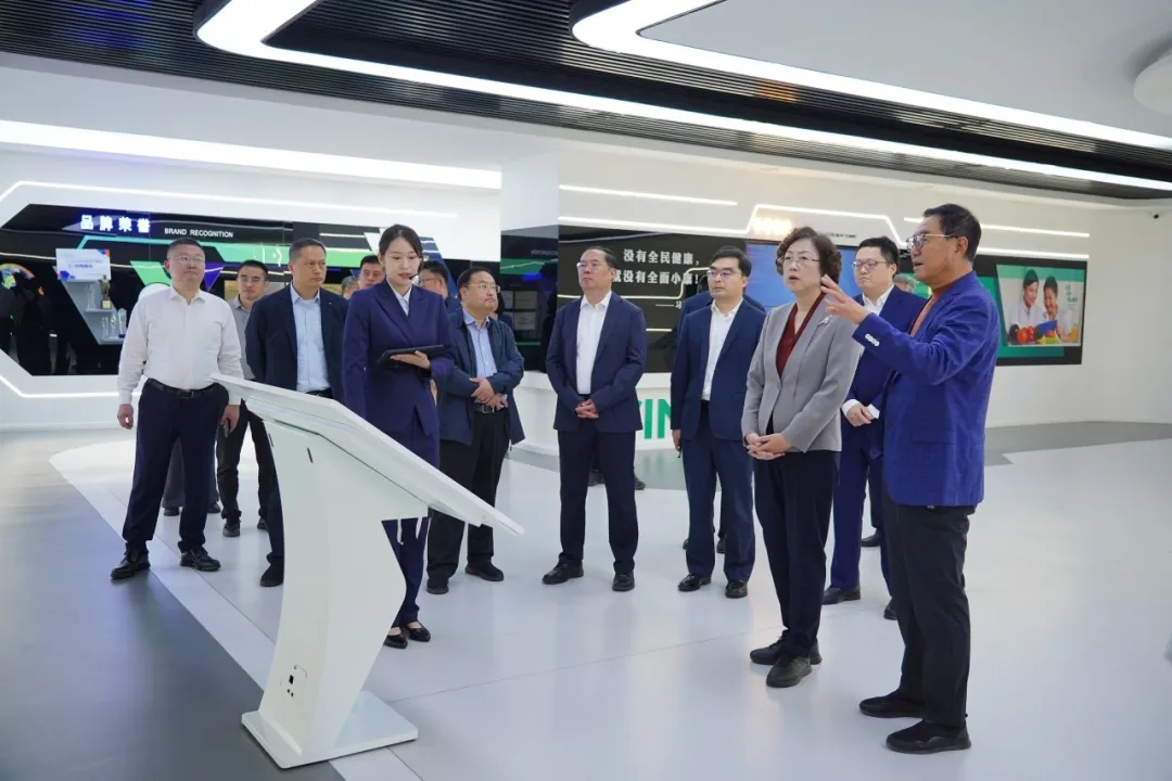 青島市委副書記、市委統戰部部長張惠一行蒞臨文達通股份調研指導