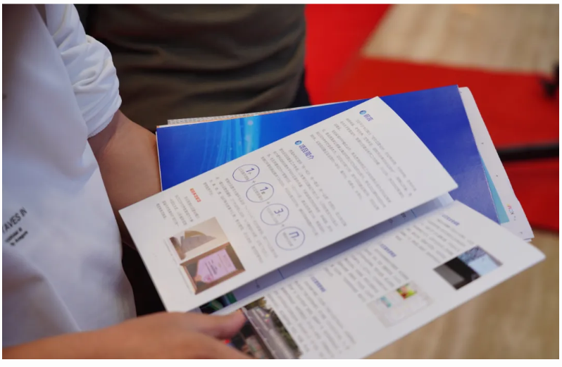 “機”聚新動能 “智”創新未來丨文達通無人清掃機器人亮相2025青島市具身智能機器人生態發展大會 “機”聚新動能 “智”創新未來丨文達通無人清掃機器人亮相2025青島市具身智能機器人生態發展大會